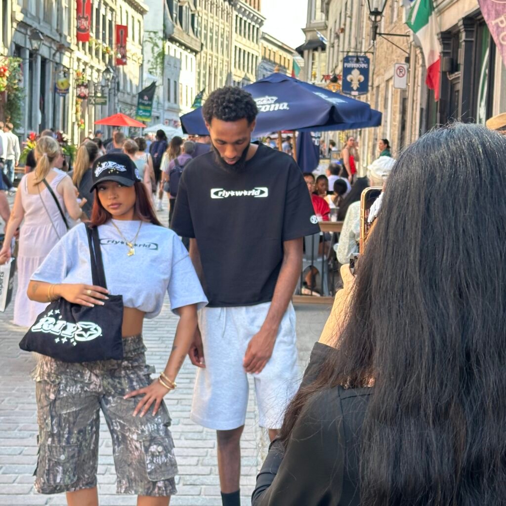 OVERSIZED LOGO T-SHIRT